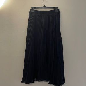 Target black pleated skirt